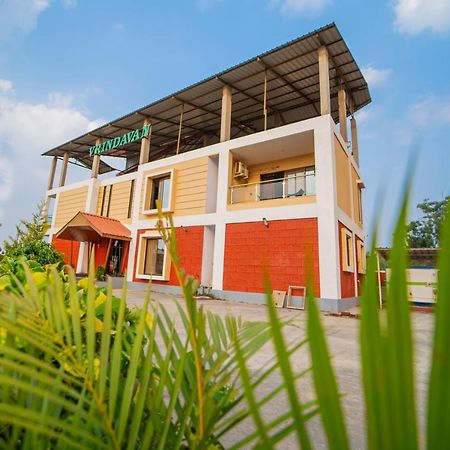 Vrindavan Resort 马哈巴莱斯赫瓦尔 外观 照片