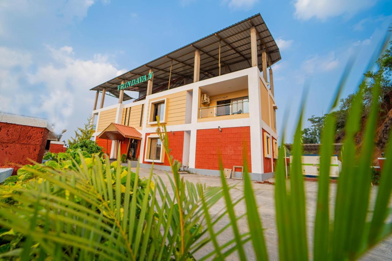 Vrindavan Resort 马哈巴莱斯赫瓦尔 外观 照片